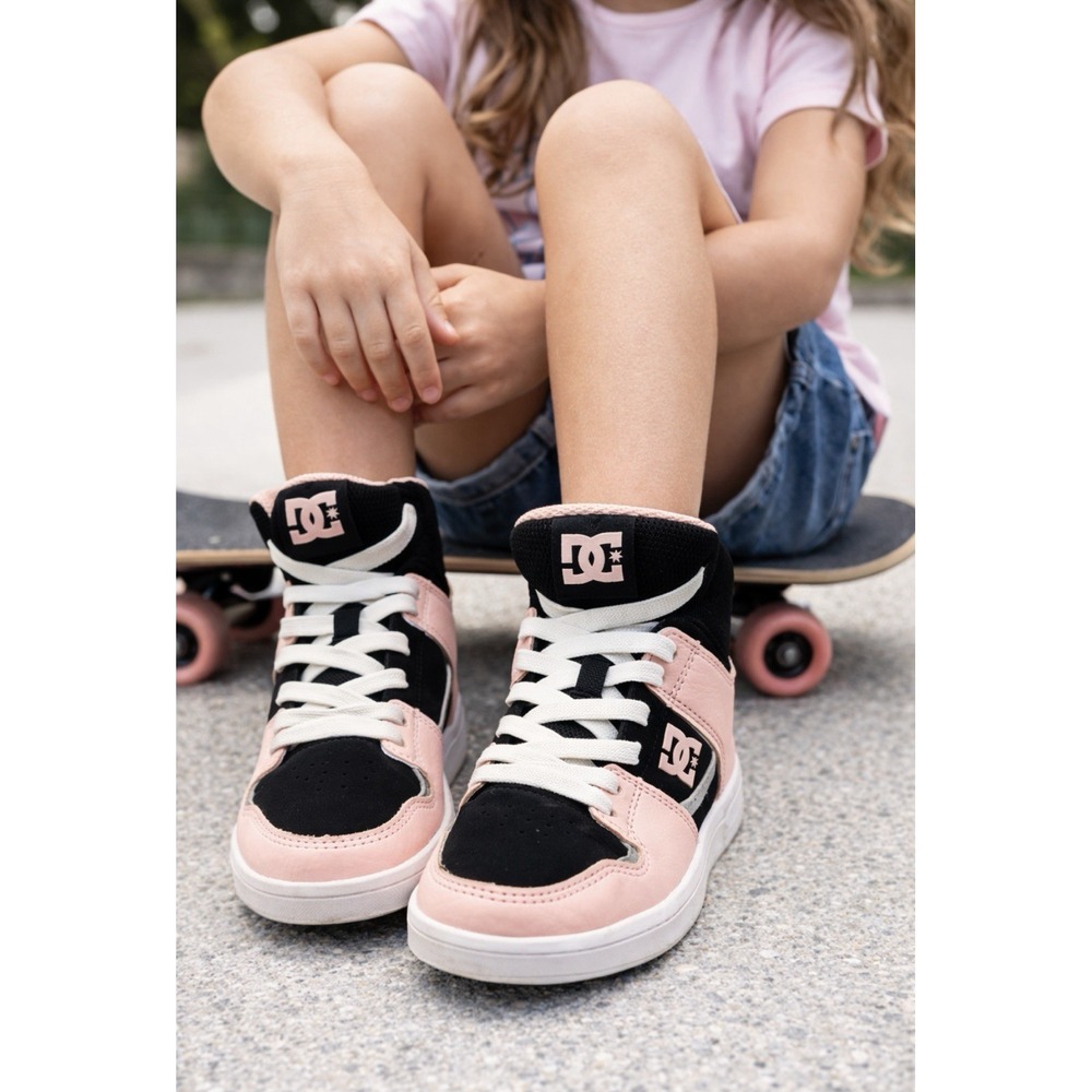 DC Shoes Kids High Top Skate Sneakers Pink Black Girls Size 1.5 Youth